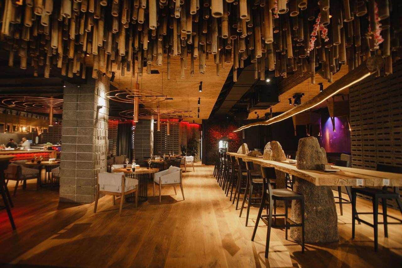 Rius Hotel リヴィウ エクステリア 写真